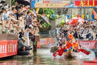 南通支云vs上海海港首发：武磊、奥斯卡、巴尔加斯先发，张琳芃替补